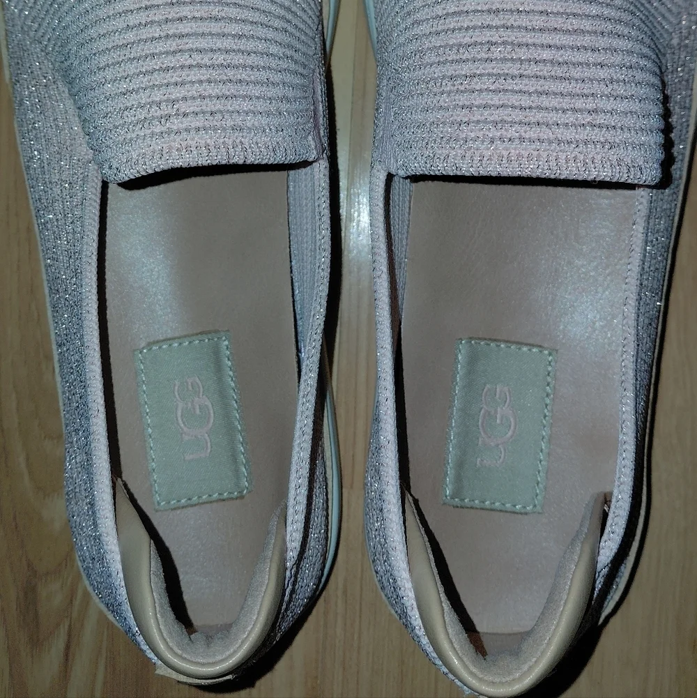 UGG Slip-On Knit Mules in Light Pink with Tan Trim - Picture 4 of 6